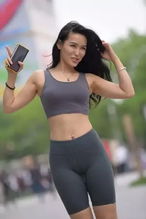 Super cute fit babe