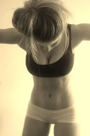 A picture of Classic Babe Of The Day hosted on DailyPanty.com published Friday April 3rd