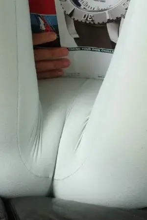 A picture of White leggins closeup cameltoe upshot  hosted on ShaveKings.com published Tuesday April 7th