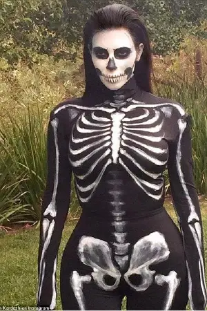 Sexy babe in Bone suit