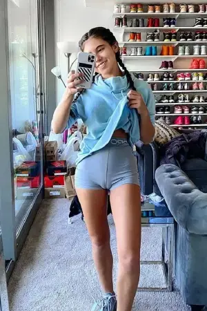 View image skinny brunette thighgap exirlfriend selfie