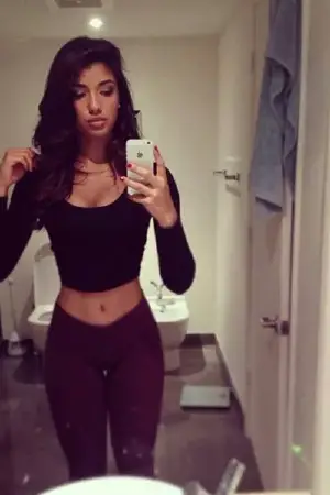 A picture of Selfie teen thighgap hosted on DailyPanty.com published Wednesday April 15th