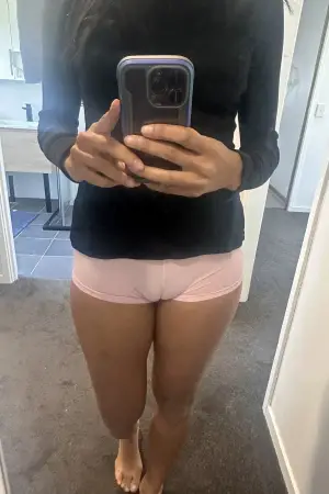 See teen selfie cameltoe free images right here, updated daily!